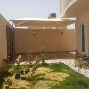 مظلات 105 رواد الصرح الحديدي للمقاولات العامة - 0105