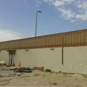 رواد الصرح الحديدي للمقاولات العامة - 0757 300x300 1